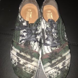 Toms sneakers men’s size 12